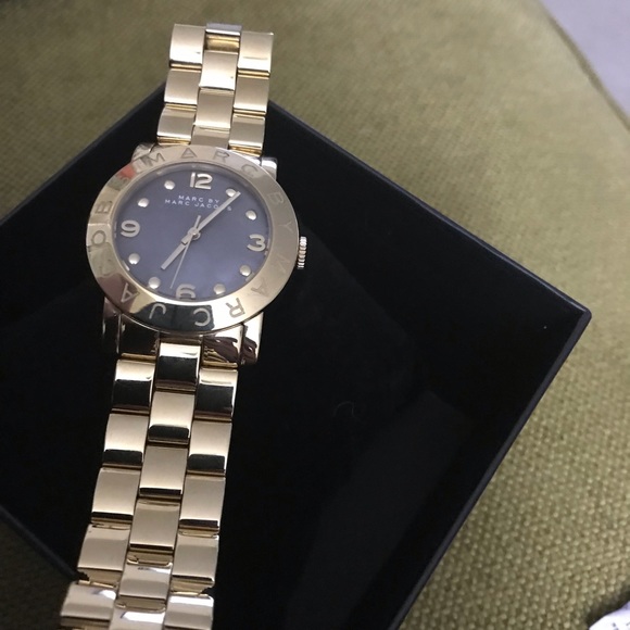 MARC BY MARC JACOBS WOMAN WATCHES - Picture 6 of 8